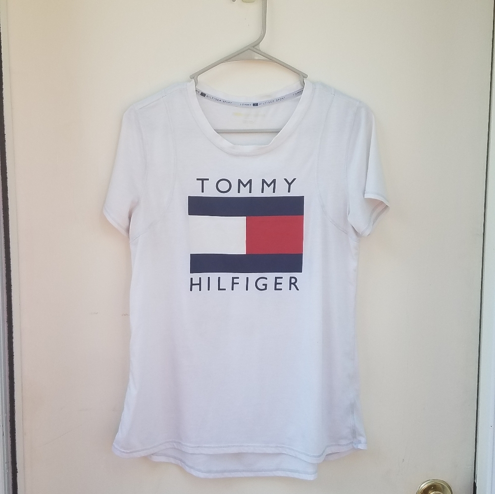 Tommy Hilfiger medium top
